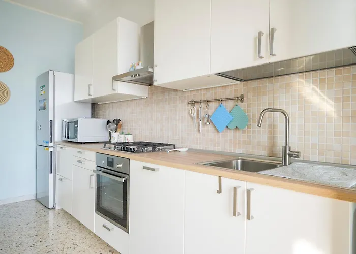 Апартаменты Mareluce Seaview *